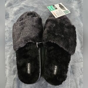 32° HEAT Women's Plush Cushioned Slippers/Slides